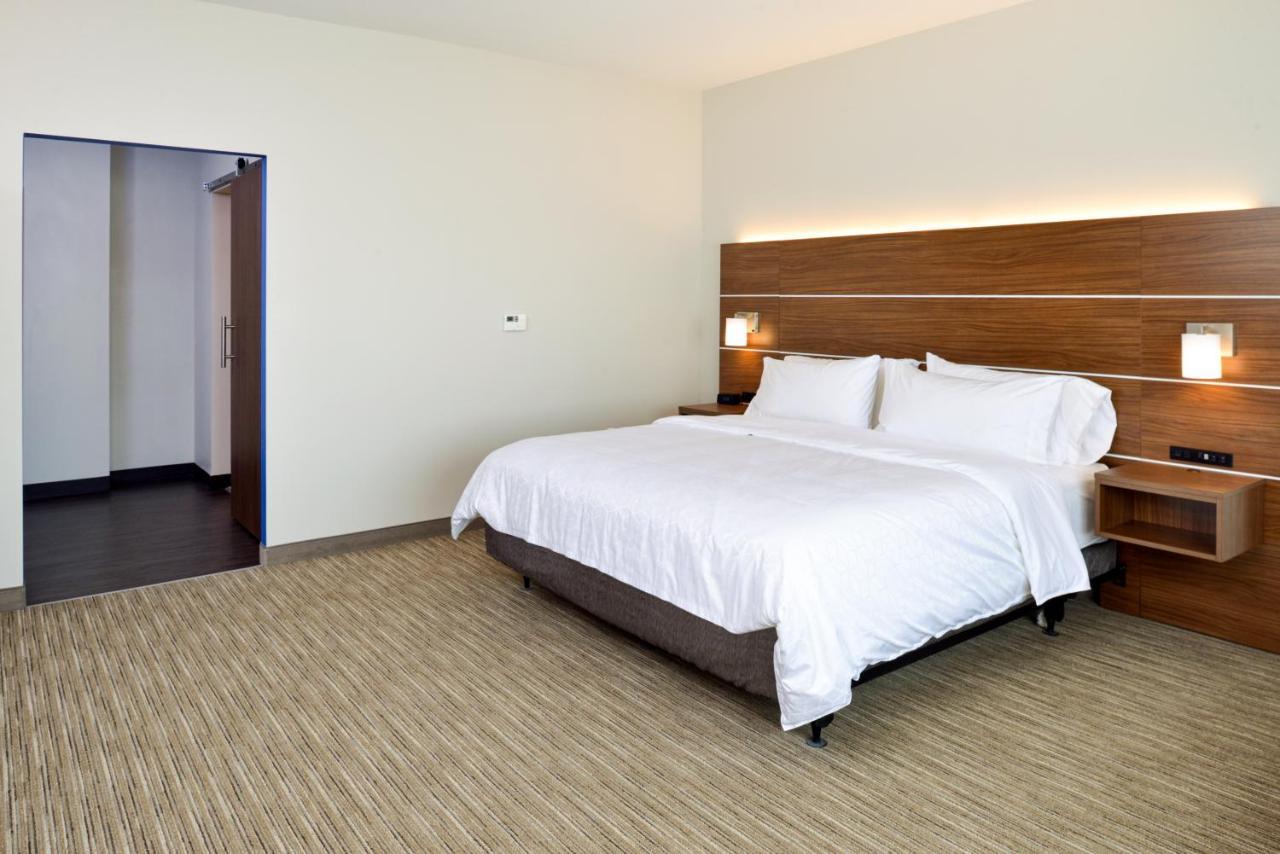 Holiday Inn Express & Suites - Elko By Ihg Exterior foto